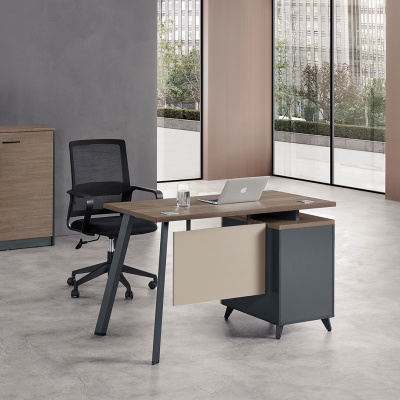 Heim Robins Modern Style Office Table